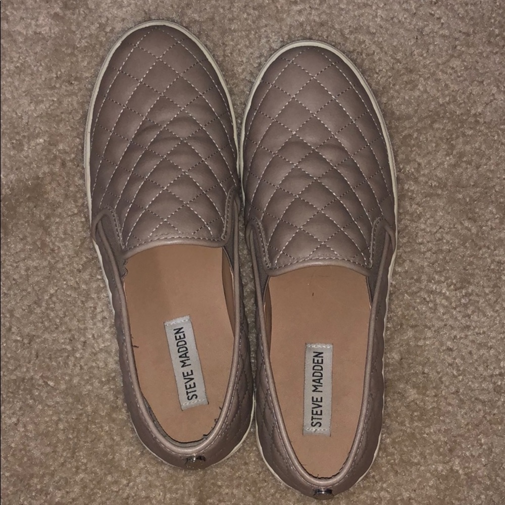Steve Madden slip on shoes
